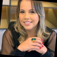 Júlia Elena Mantovani