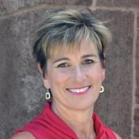 Carol Tsacoyeanes