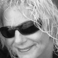 Leslie Thompson