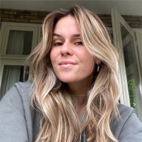 Luna Van Holst