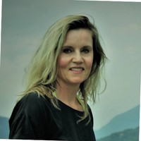 Caroll De Groot