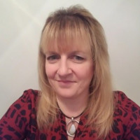 Lyn Charek
