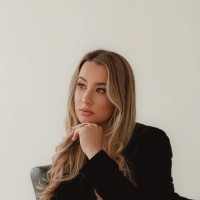 Jayne Da Silva Do Prado