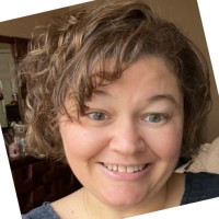 Jennifer Lowe