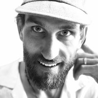 Simon Hart