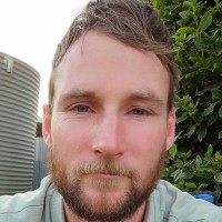 Aaron Hinds