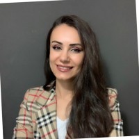 Tugba Bekmezci̇