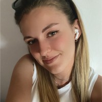 Mónica León