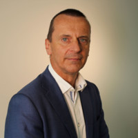 Paul Hilton