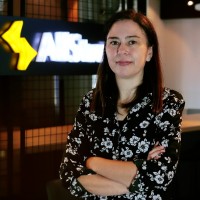 Elaine Cristina Krygierowicz, Mba