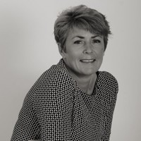 Yvonne Simonis