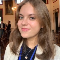 Julia Frerichs