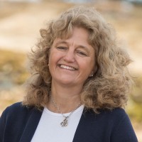 Anita Falkenek