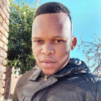 SIMON MOLEELE