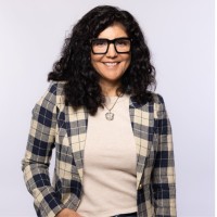 Sandra Alvarado-Howard