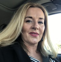 Kelly Obert