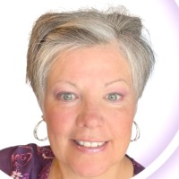 Lynda Robinson