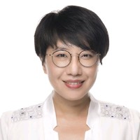 Shuang （Sylvia） YE