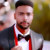 Manish V.