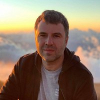 Антон Мартынов