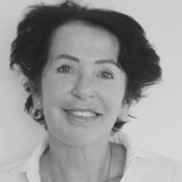 Suze Davies