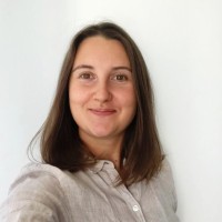 Annie Bartos
