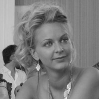 Julie LECOMTE
