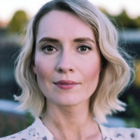 Julianne Hoyak