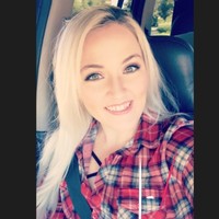 Natalie August