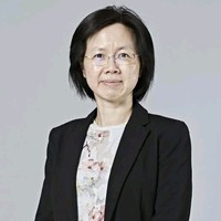 Vivien V P Phung