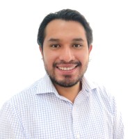 Alberto R.