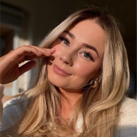 Jocelyn Lawrence