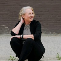 Traci Boland, Caib
