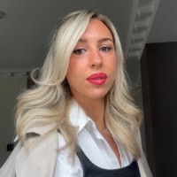 Karla McNeilageKarla McNeilage is an Influencer