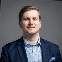 Simo Kinniä