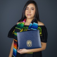 Azucena Leon