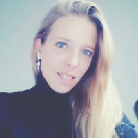 Jacqueline Van de Nadort