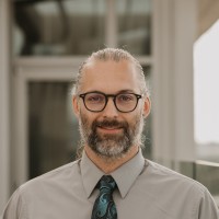 Ryan Kelzenberg, Pe