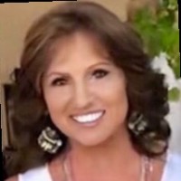 Dee Fox
