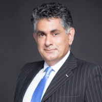 Bahman Bayat