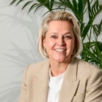 Martine Elst