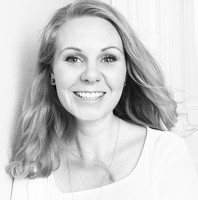Anna Lowe