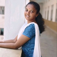 Keerthiga T