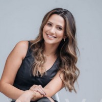 Camila Sales