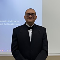 Luis León