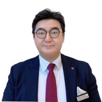 Hyung Jung. Lee
