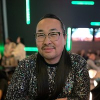 Ethan Lo