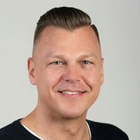 Dr. Lars-Georg Wigger