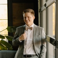 Joshua Vines