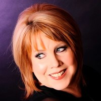 Vivienne Farris, B Mus (Glas) Ltcl, Alcm